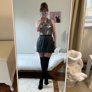 BLACK FAUX LEATHER SKIRT STRETCH WAIST POCKETS SHINESTAR